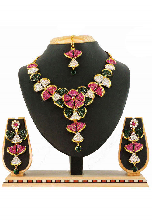 Stone necklace set online shopping deals