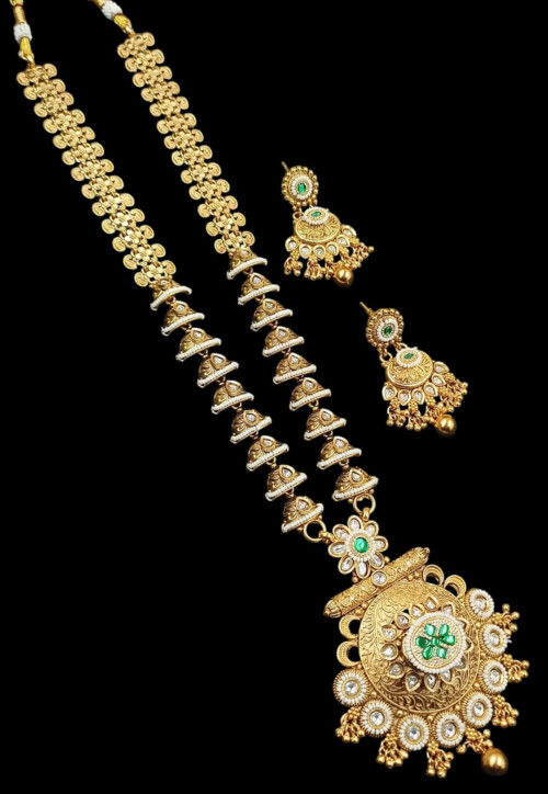 Stone Studded Necklace Set