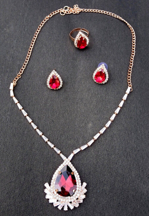 Stone Studded Necklace Set