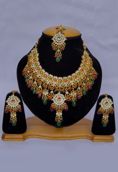 Stone Studded Necklace Set