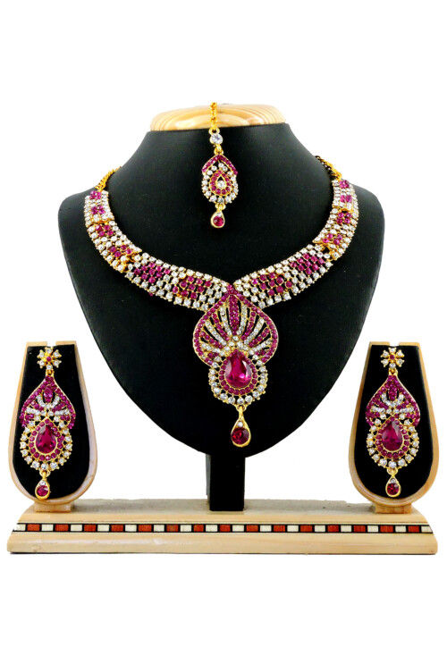 Stone Studded Necklace Set