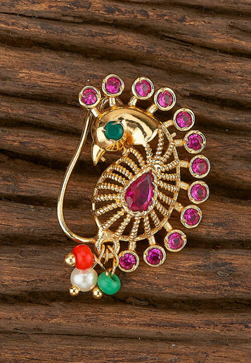 दसऱ्याला हवाच नथीचा नखरा! बघा १ ग्रॅम सोन्याच्या नथींचे सुंदर डिझाईन्स,  पाहा कोणती घालायची? - Marathi News | Traditional Maharashtrian Nath or nose  ring Designs in 1 gram gold ...