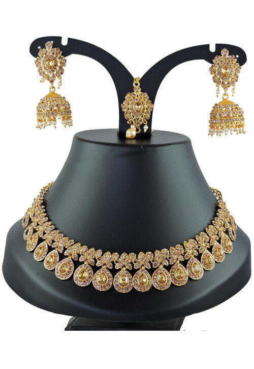 Stones Studded Choker Necklace Set