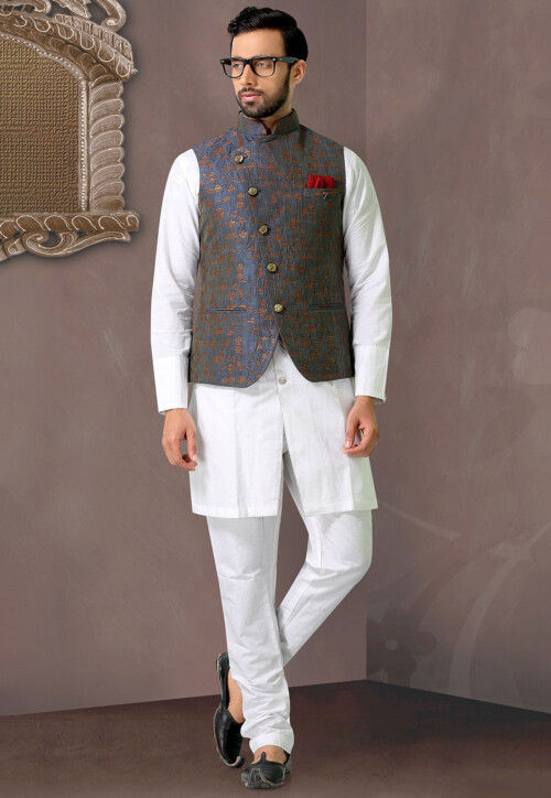 Woven Art Silk Jacquard Nehru Jacket in Grey
