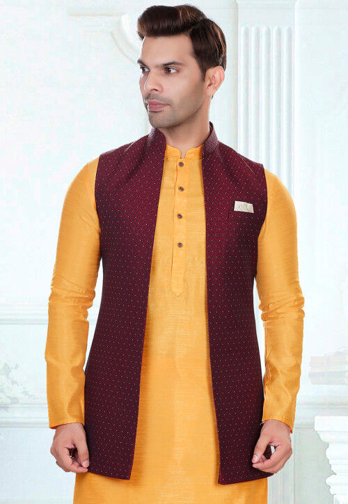 Buy online Maroon Solid Nehru Jacket from Jackets for Men by Salwar Studio  for ₹499 at 58% off | 2024 Limeroad.com