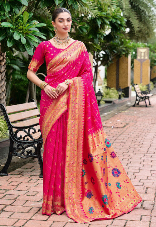Woven Art Silk Saree in Fuchsia