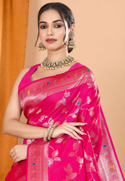 Woven Art Silk Saree in Fuchsia