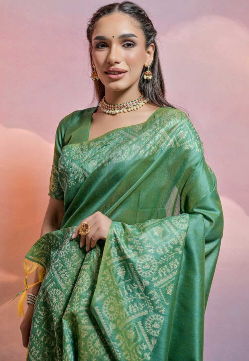Woven Art Silk Saree in Green