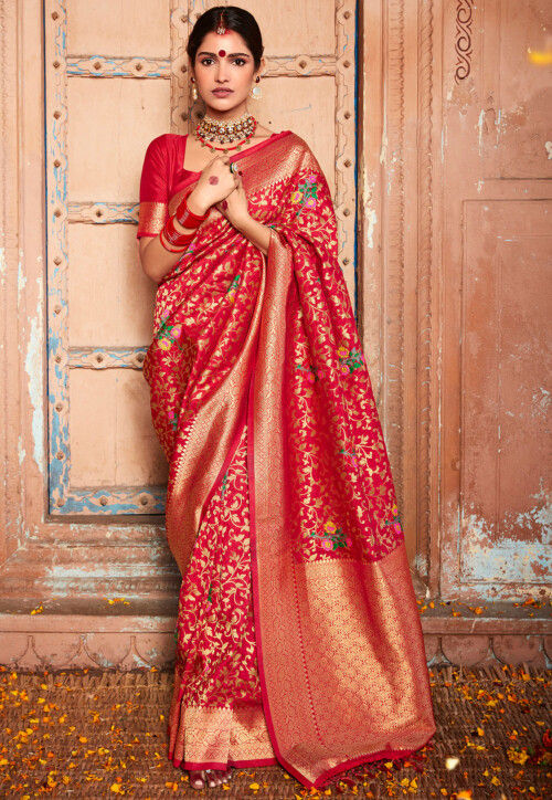 Woven Art Silk Saree in Red : STKA281