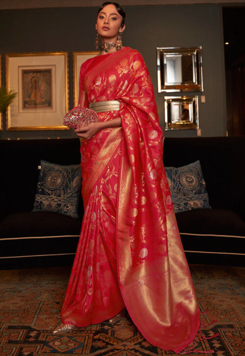 Woven Art Silk Saree in Red : SYC11180