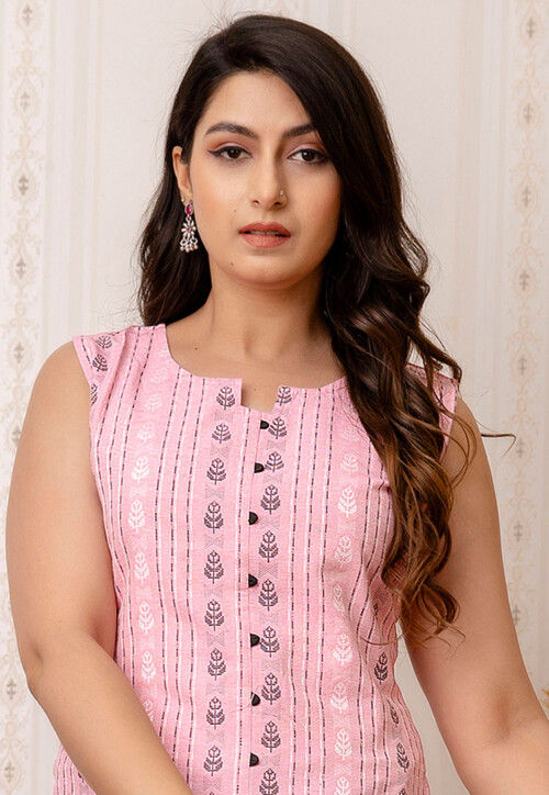 Woven Cotton Aline Kurta in Pink