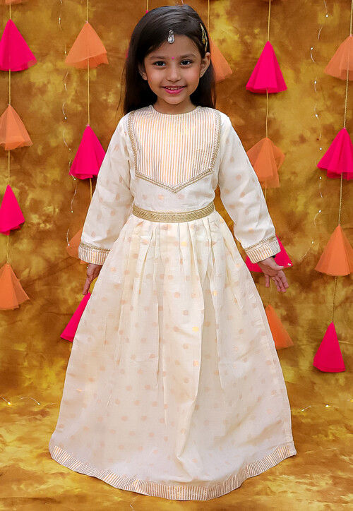 Woven Cotton Silk Jacquard Gown in Off white