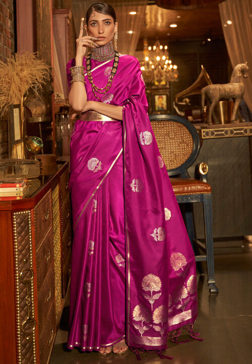 Magenta Silk Saree Set Design by Mrunalini Rao at Pernia's Pop Up Shop 2024