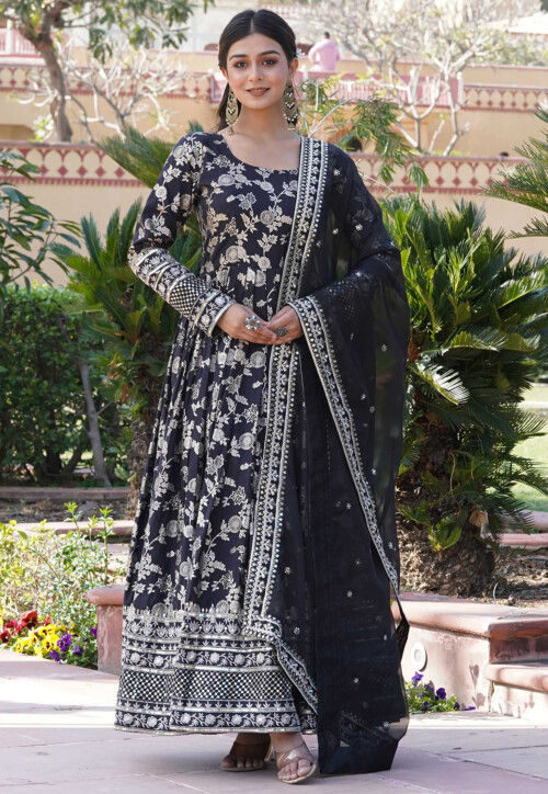 Woven Viscose Silk Abaya Style Suit in Black