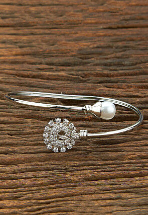 American Diamond Studded Adjustable Bracelet