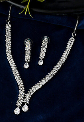 American Diamond Studded Necklace Set