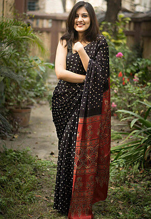 Bandhej Printed Art Silk Saree in Black and Maroon
