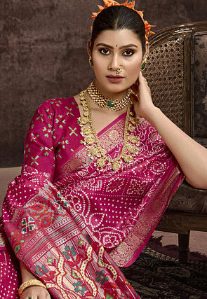 Bandhej Printed Art Silk Saree in Fuchsia