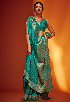 The Bandhani Collection - Indulge in the Elegance of Bandhani Sarees and  Dresses | KALKI Fashion