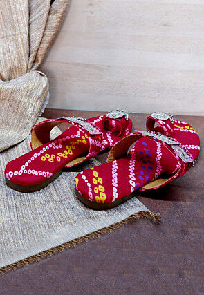 Bandhej Printed Crepe Kolhapuris in Fuchsia