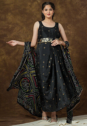 Bandhej Printed Crepe Shrug in Black