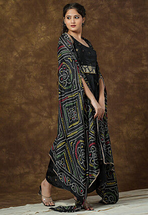 Bandhej Printed Crepe Shrug in Black
