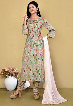 Digital Printed Muslin Cotton Pakistani Suit in Multicolor : KBNQ4820