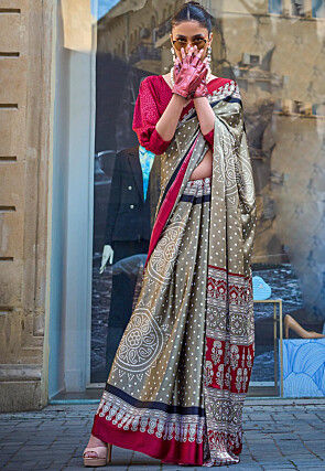 Bandhej Printed Satin Crepe Saree in Grey