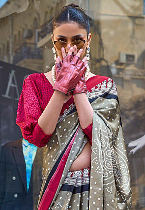 Bandhej Printed Satin Crepe Saree in Grey