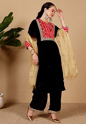 Bandhej Printed Velvet Pakistani Suit in Black