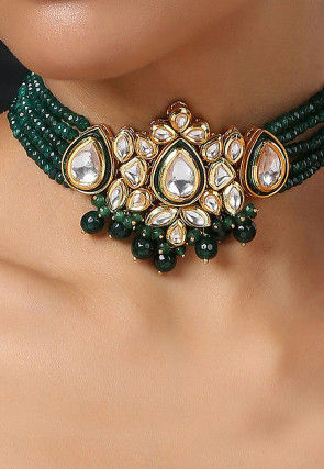Buy a Maroon Green Choker Kundan Necklace Set On Rutbaa