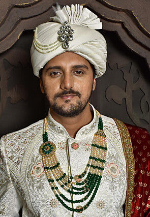 Beaded Layered Kanthamala in Green and Off White