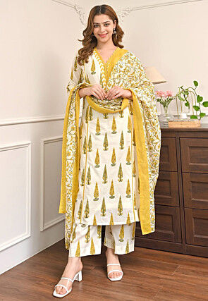 salwar kameez pakistani dress design Suits: Buy Designer Pakistani Dresses For Women Online Rails | Fawn Dress Party Wear event: Vacation Size:11y