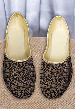 Brocade Women Jutti in Black