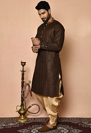 Contrast Collar Cotton Kurta Set in Brown