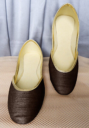 Contrast Piping Art Silk Women Jutti in Dark Brown