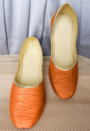 Contrast Piping Art Silk Women Jutti in Orange