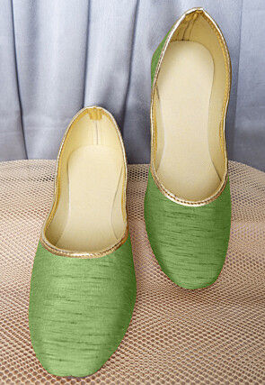 Contrast Piping Art Silk Women Jutti in Pastel Green