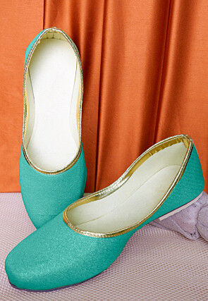 Contrast Piping Lycra Shimmer Women Jutti in Blue