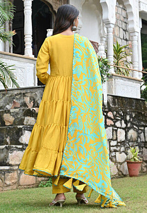 Contrast Trim Crepe Tiered A Line Suit in Yellow