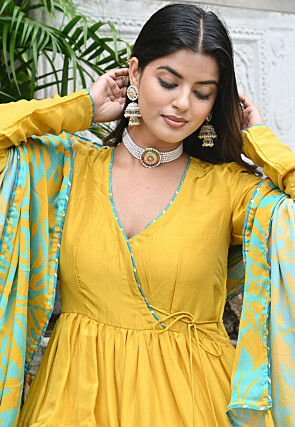 Contrast Trim Crepe Tiered A Line Suit in Yellow