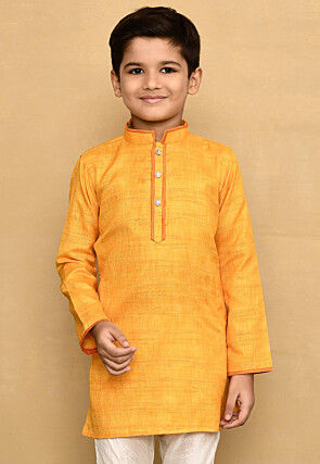 Contrast Trim Jute Cotton Kurta in Yellow
