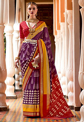 IKat Printed Art Silk Saree in Green