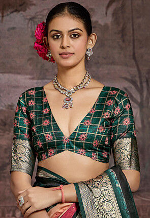 Digital Printed Art Silk Saree in Multicolor