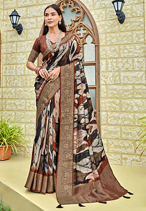 Digital Printed Art Silk Saree in Multicolor