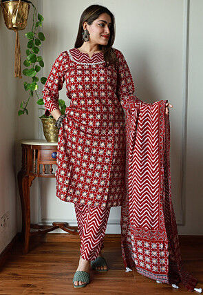 Digital Printed Chanderi Cotton Pakistani Suit in Maroon