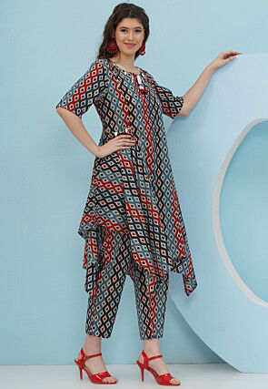 Digital Printed Cotton High Low Kurta Set in Multicolor