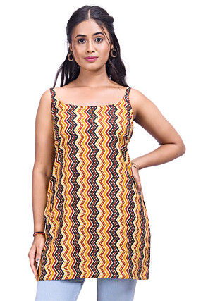 Digital Printed Cotton Kurtis in Multicolor