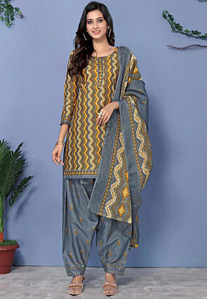 Digital Printed Cotton Punjabi Suit in Multicolor