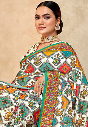 Digital Printed Crepe Saree in Multicolor